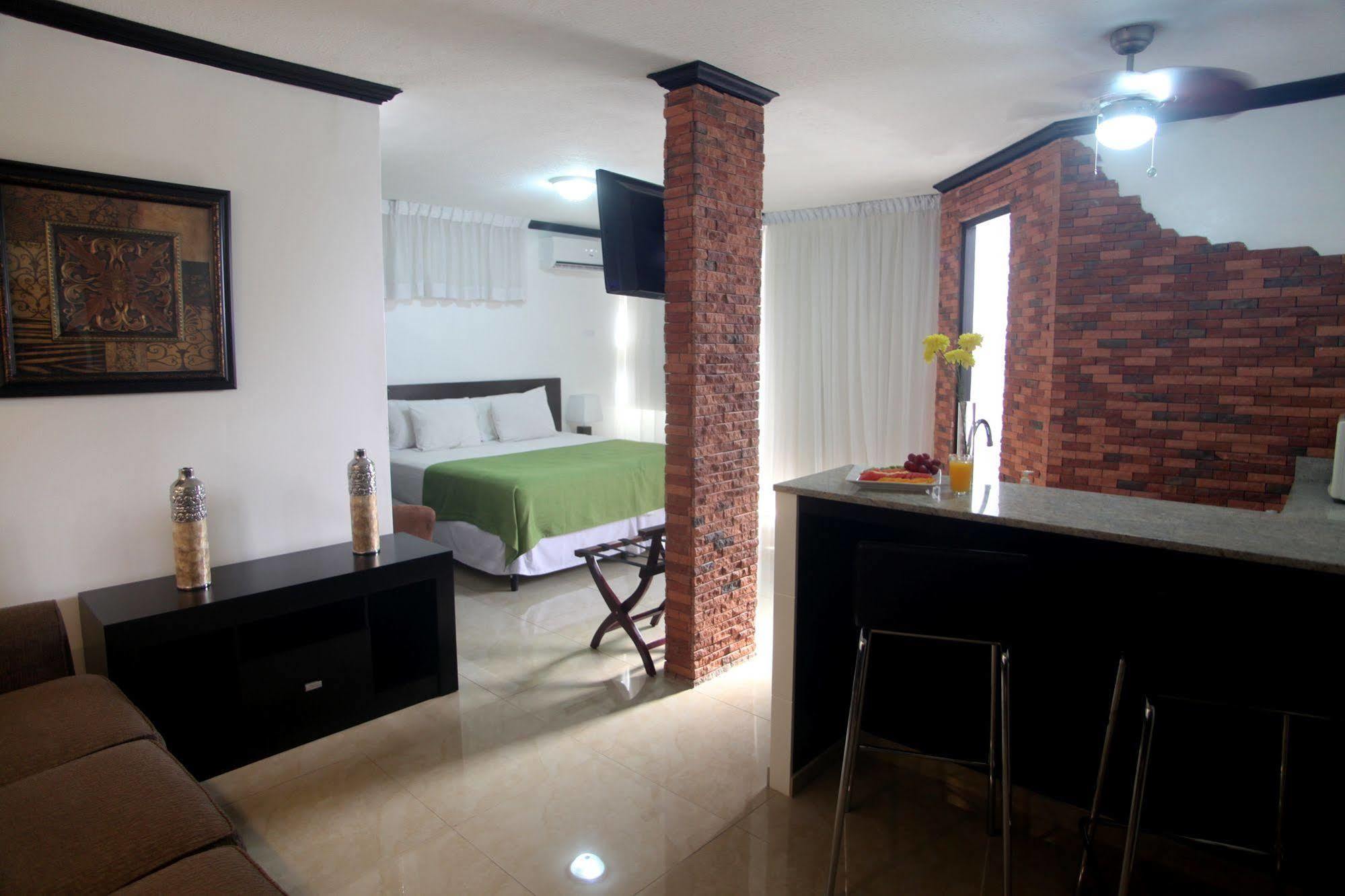Az Hotel And Suites Panama-Stad Buitenkant foto